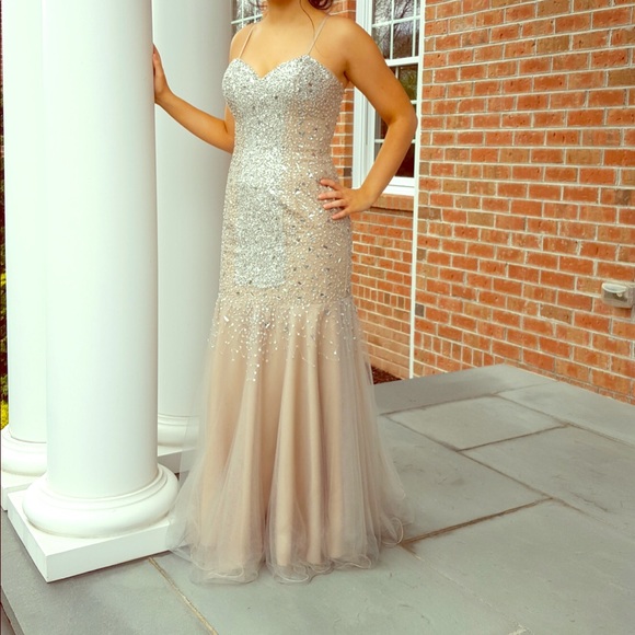 Prom/Formal Dress - Picture 2 of 5